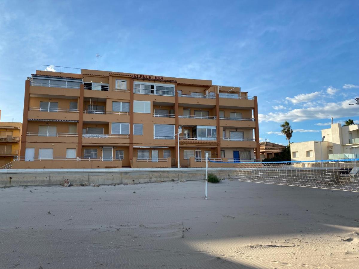 Beachfront And Peaceful Apartment Mareny Barraquetas Exterior photo